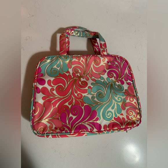 Modella Cosmetic Toiletry Hanging Organizer - Picture 4 of 5